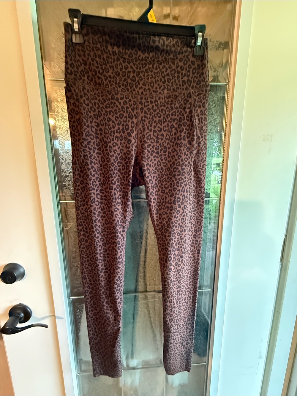 PINK Victoria's Secret Leopard Print Leggings with side pockets.